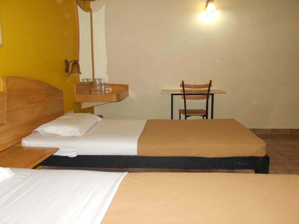 Tom'S Hotel Bangalore Camera foto