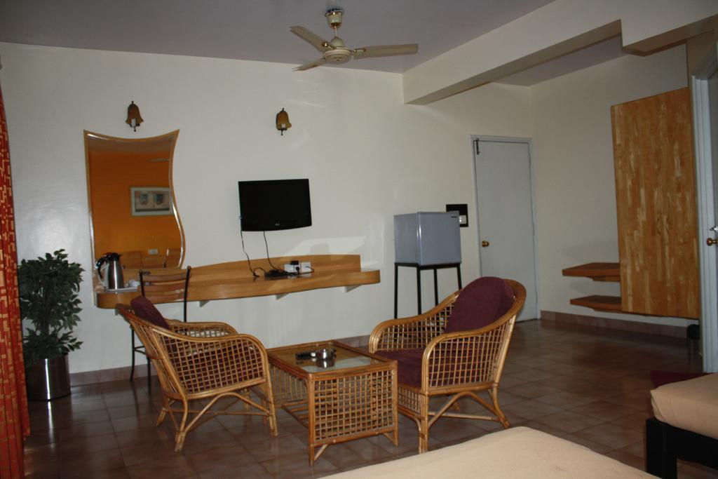 Tom'S Hotel Bangalore Esterno foto